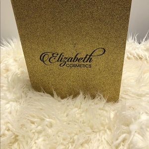 14 pairs of eyelashes